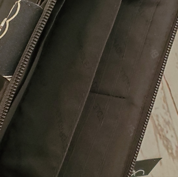 Vera Bradley Midnight Paisley print turn lock wallet black and white - Picture 4 of 9